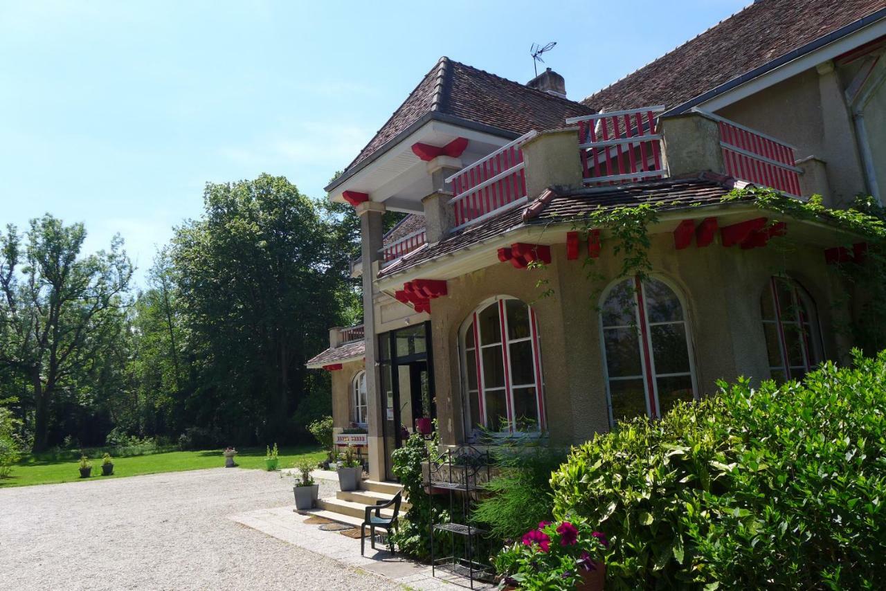 Domaine De L'Arche De Rene Au Lac Du Der Sainte-Liviere ภายนอก รูปภาพ